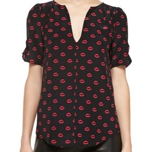 Joie silk lips blouse